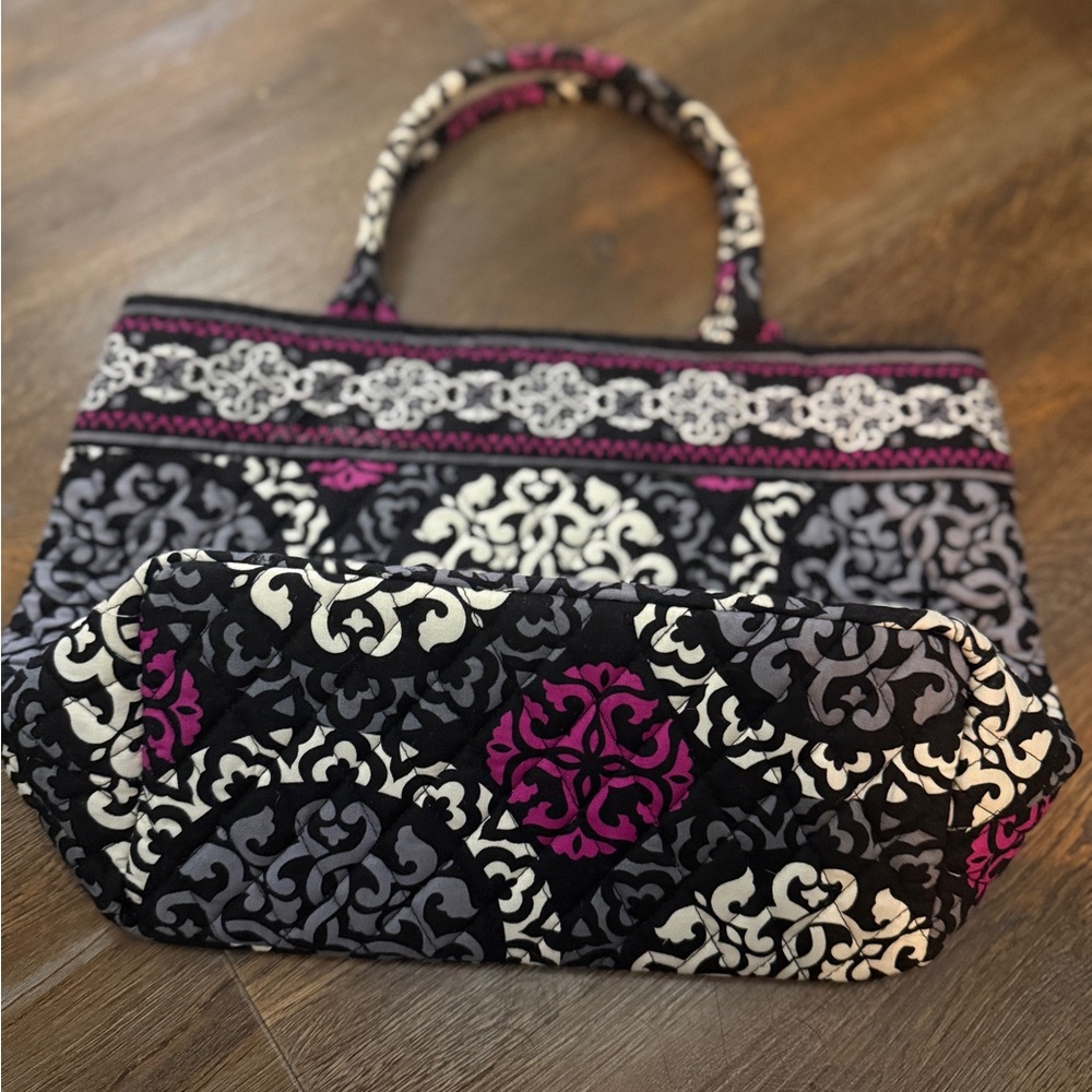Vera Bradley Small Tote - Picture 3 of 6